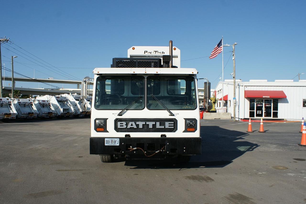 2024 Battle Motors LET 2 31 yard Pac-Tech Side Loader Garbage Truck Tampa FL
