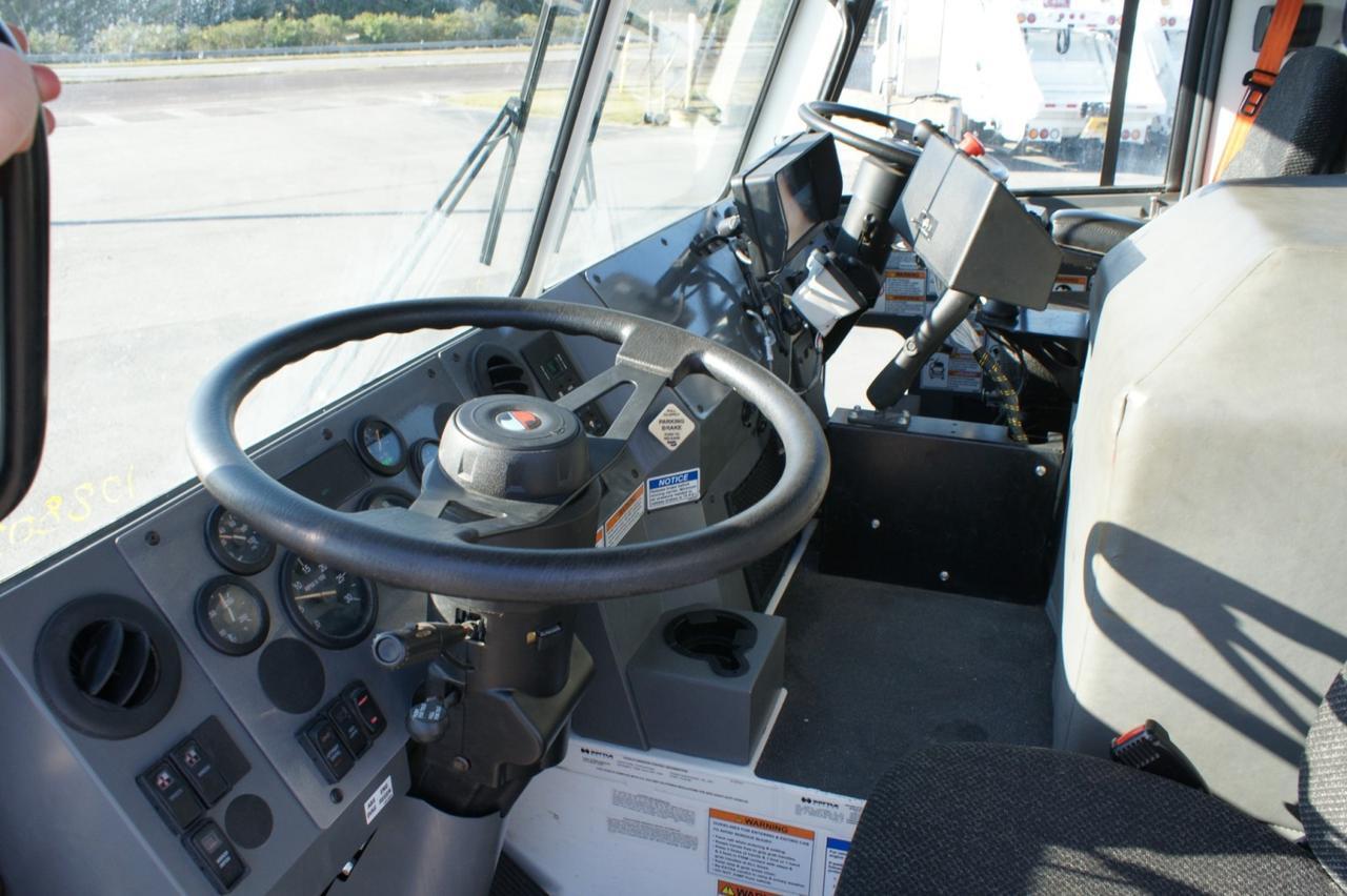 2024 Battle Motors LET 2 31 yard Pac-Tech Side Loader Garbage Truck Tampa FL