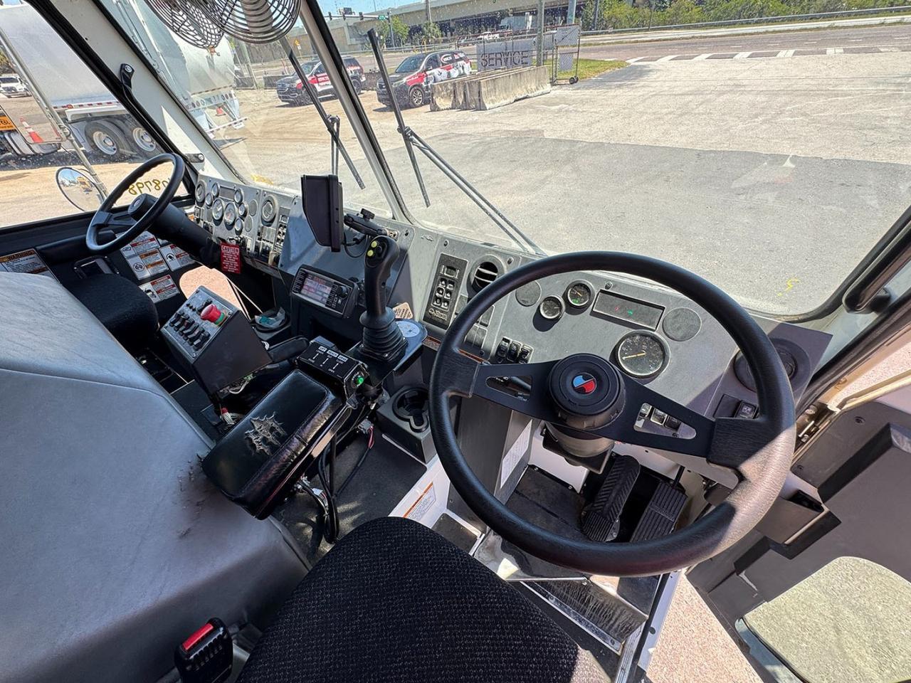 2024 Battle Motors LET 2 31 yd Pac Tech Side Loader Garbage Truck Tampa FL