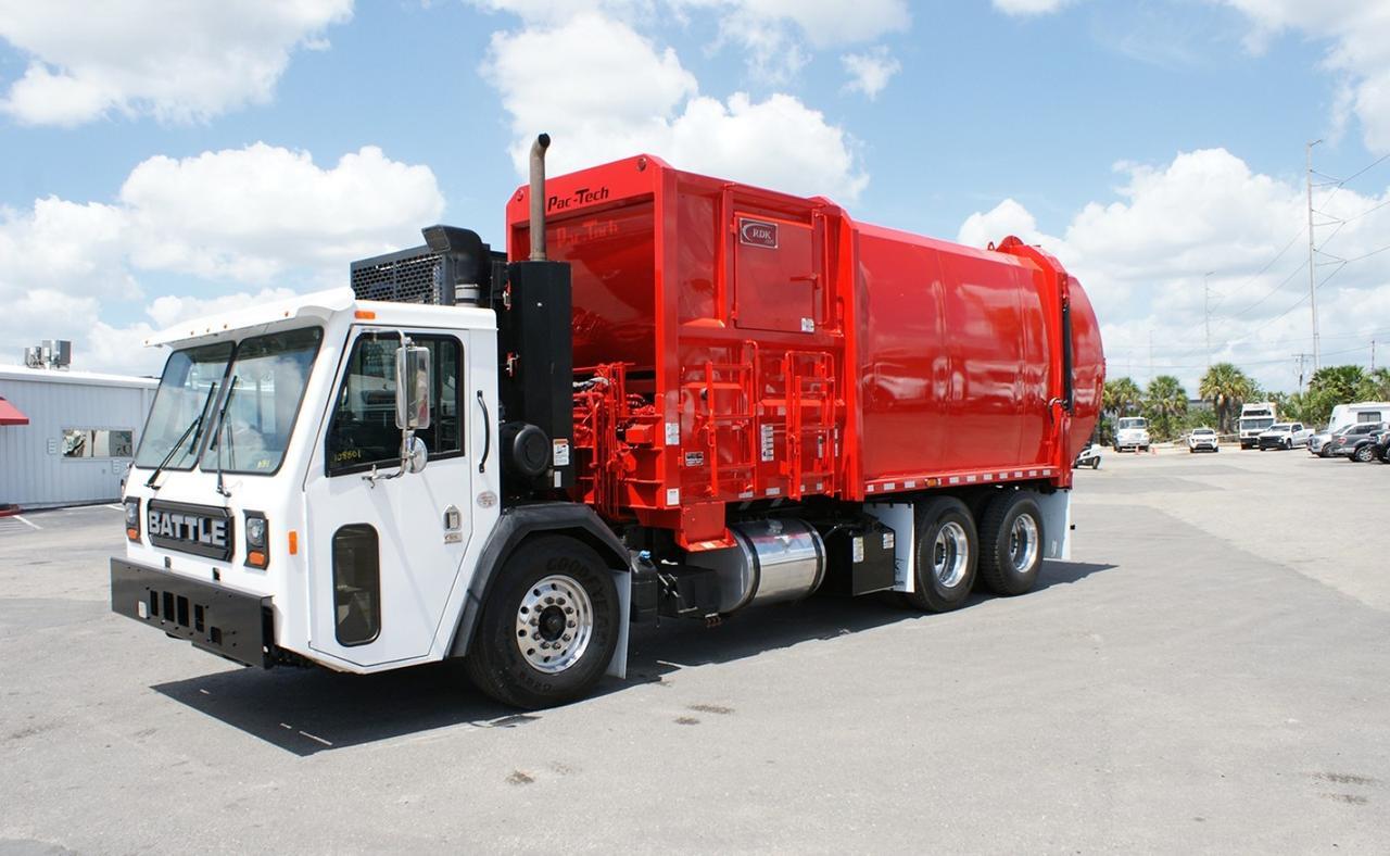 2024 Battle Motors LET 2 31 yd Pac Tech Side Loader Garbage Truck