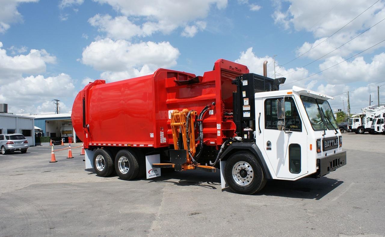 2024 Battle Motors LET 2 31 yd Pac Tech Side Loader Garbage Truck Tampa FL
