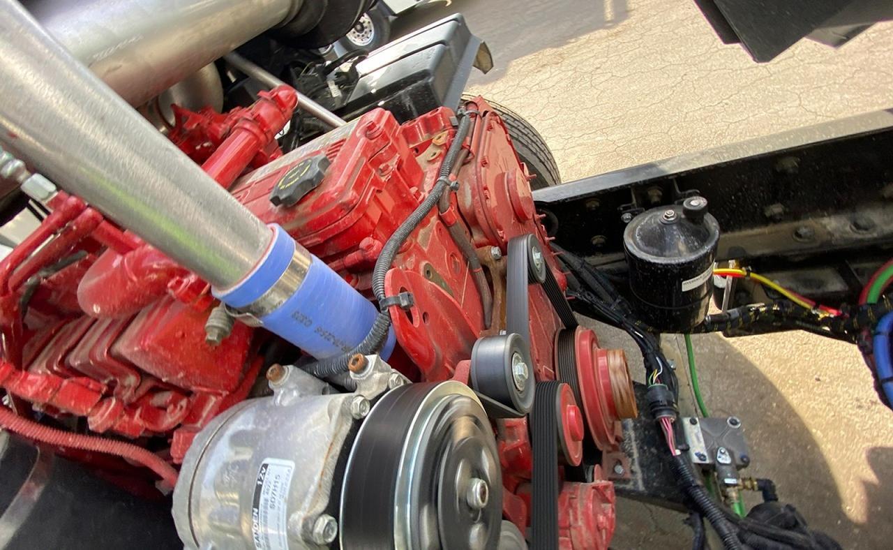 2024 Battle Motors LET 2 31 yd Pac Tech Side Loader Garbage Truck Tampa FL