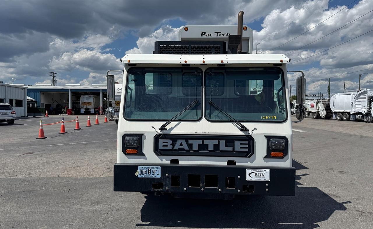 2024 Battle Motors LET 2 31 yd Pac Tech Side Loader Garbage Truck