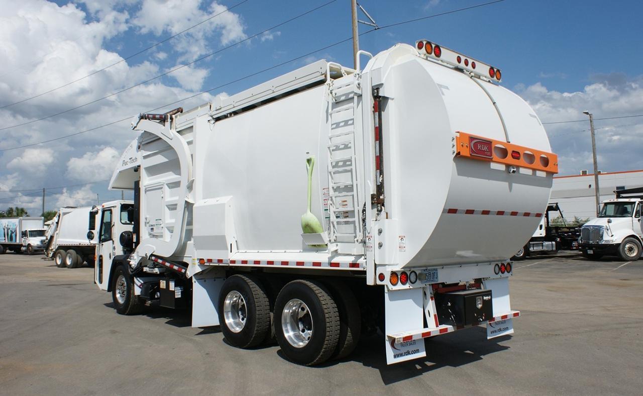 2024 Battle Motors LET 2 40 Yard Pac Tech Ultimate Front Loader Garbage Truck Tampa FL