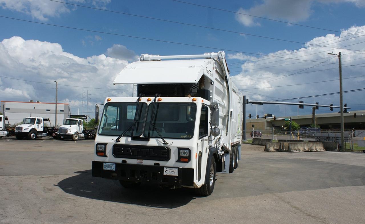 2024 Battle Motors LET 2 40 Yard Pac Tech Ultimate Front Loader Garbage Truck Tampa FL