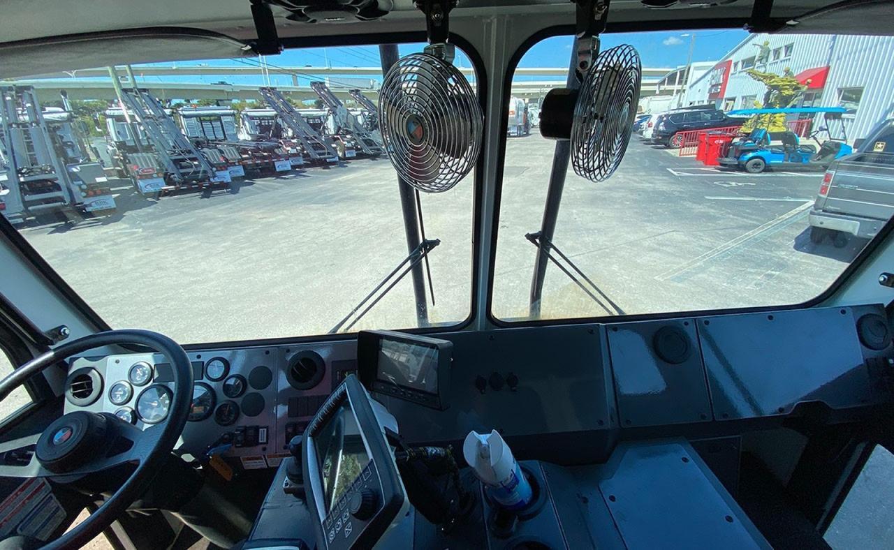 2024 Battle Motors LET 2 40 Yard Pac Tech Ultimate Front Loader Garbage Truck Tampa FL