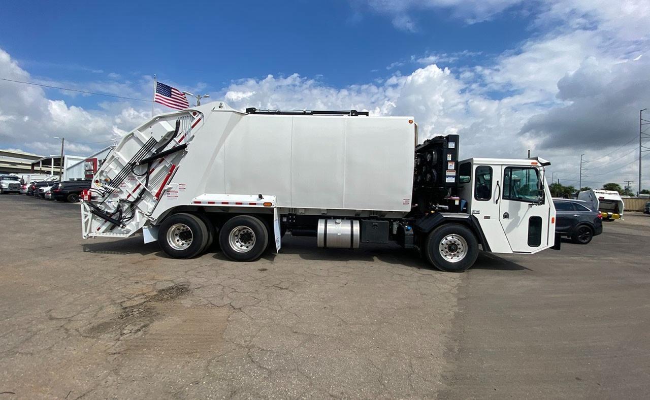 2024 Battle Motors LET2 28yd Pac Tech Rear Loader Garbage Truck Tampa FL