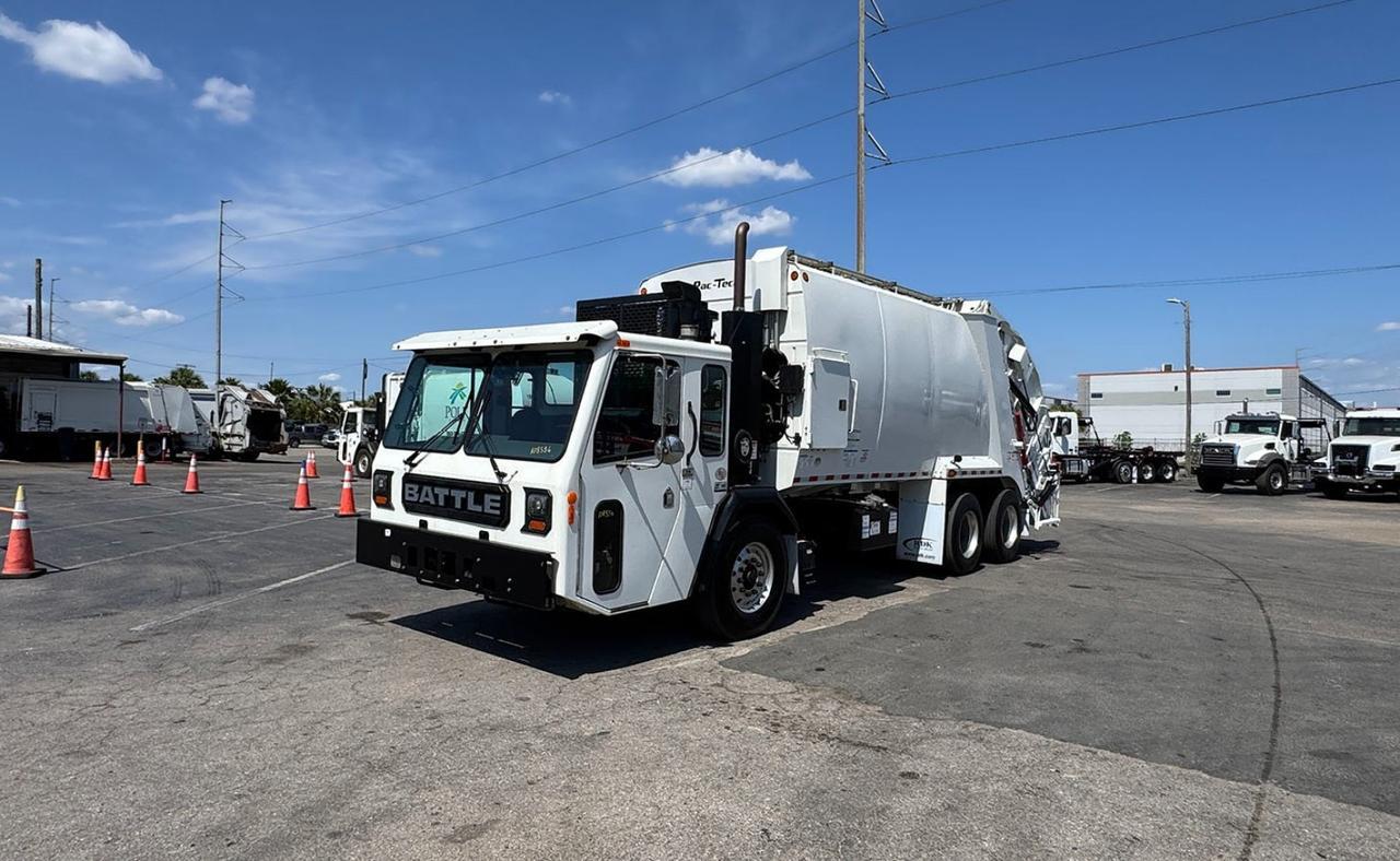 2024 Battle Motors LET2 28yd Pac Tech Rear Loader Garbage Truck Tampa FL