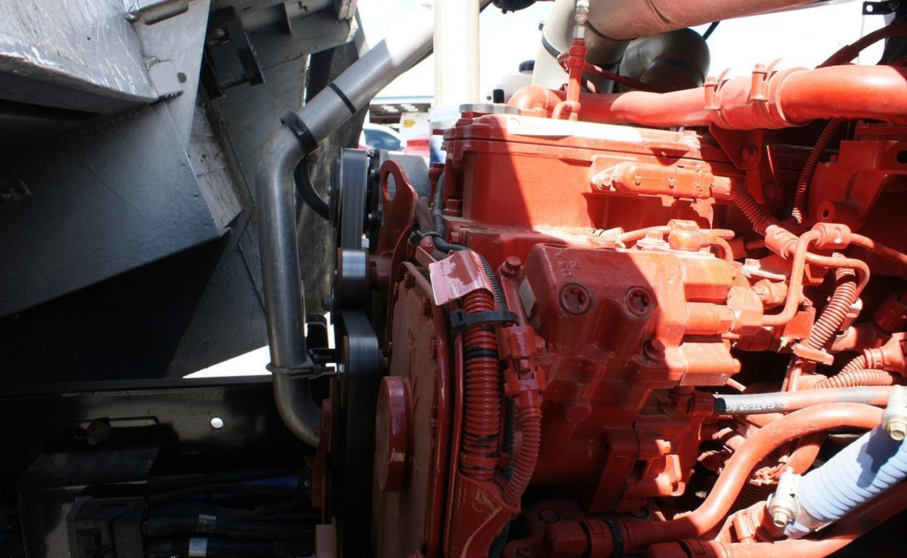 2024 Battle Motors LET2 28yd Pac Tech Rear Loader Garbage Truck Tampa FL