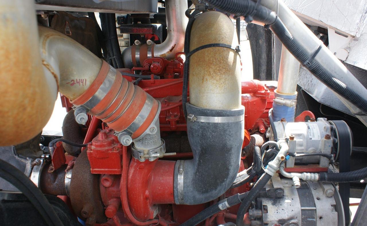 2024 Battle Motors LET2 28yd Pac Tech Rear Loader Garbage Truck Tampa FL