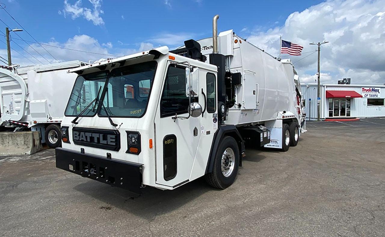 2024 Battle Motors LET2 28yd Pac Tech Rear Loader Garbage Truck Tampa FL