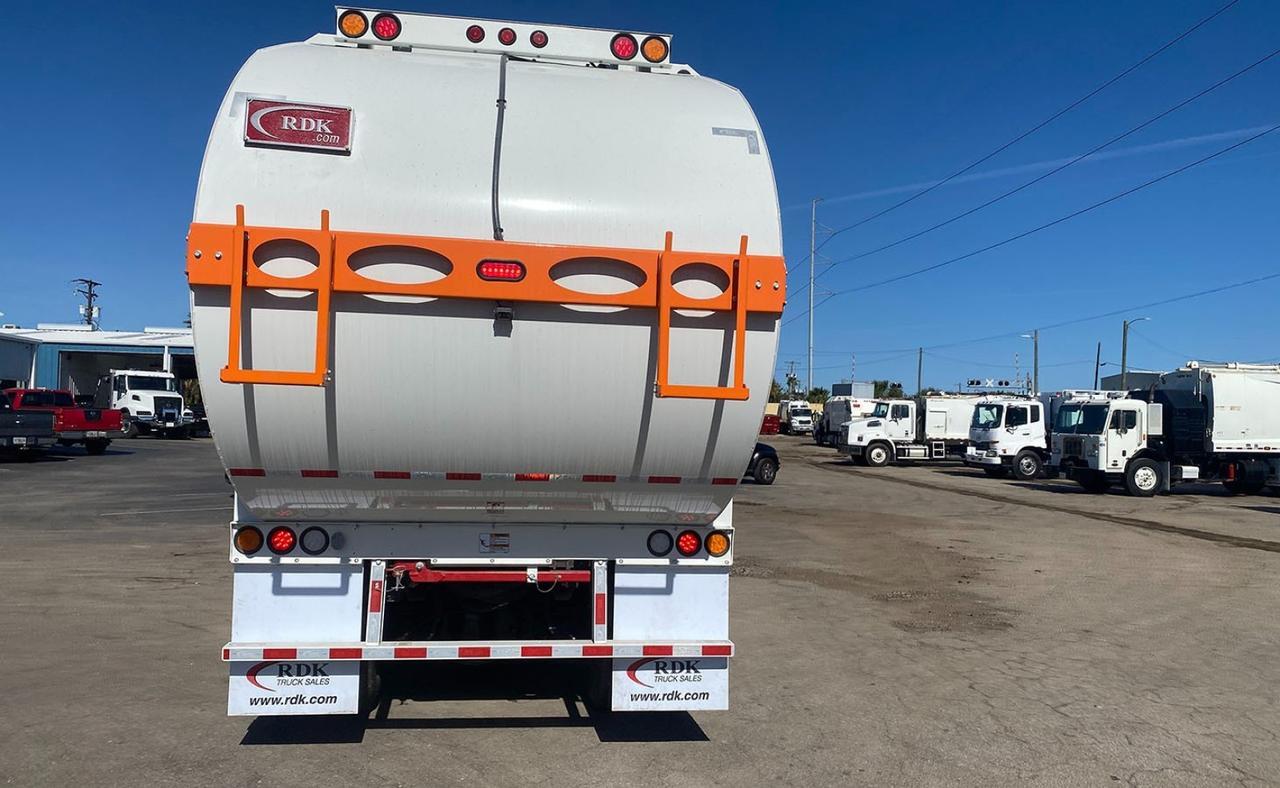 2024 Battle Motors LET2 31 Yard Pac Tech Side Loader Garbage Truck