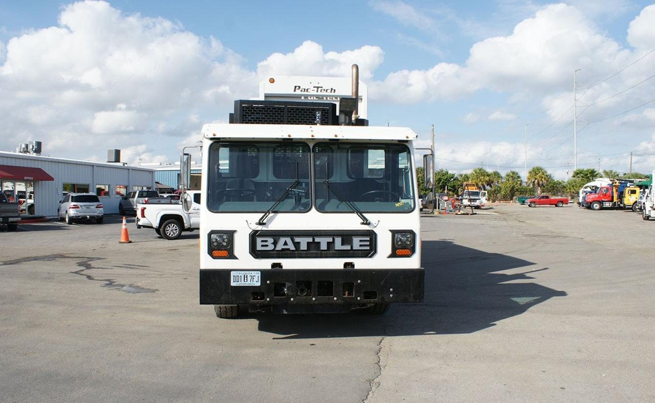2024 Battle Motors LET2 31 yard Pac-Tech Side Loader Garbage Truck