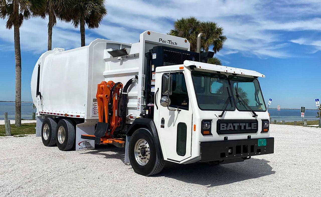 2024 Battle Motors LET2 31 yard Pac Tech Side Loader Garbage Truck Tampa FL