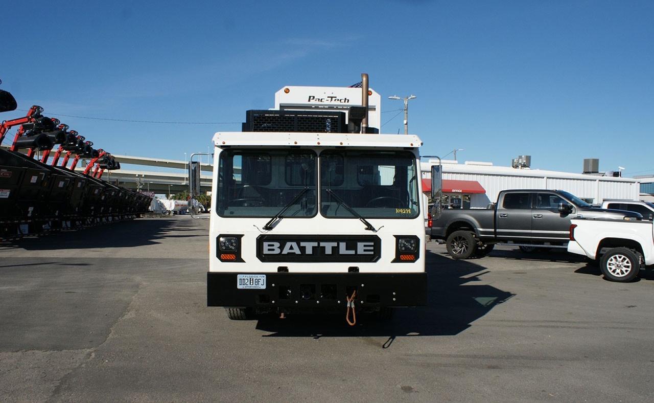 2024 Battle Motors LET2 31 yd Pac Tech Side Loader Garbage Truck Tampa FL