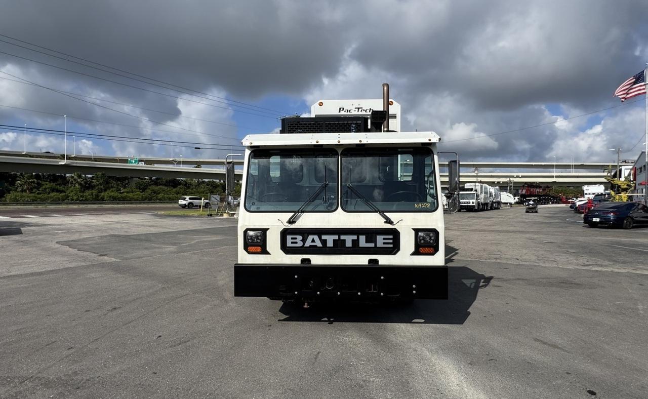 2024 Battle Motors LET2 31 yd Pac Tech Side Loader Garbage Truck Tampa FL
