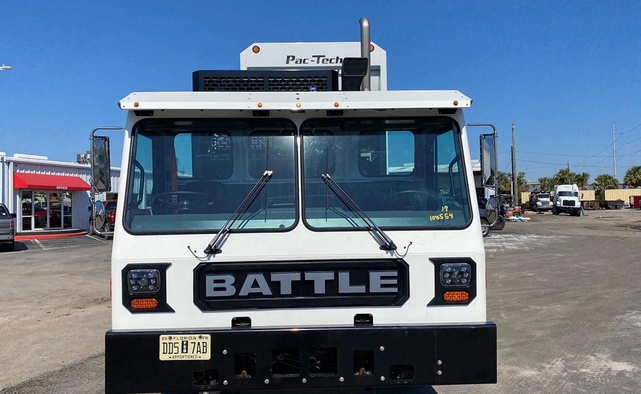 2024 Battle Motors LET2 31yd Pac Tech Side Loader Garbage Truck Tampa FL