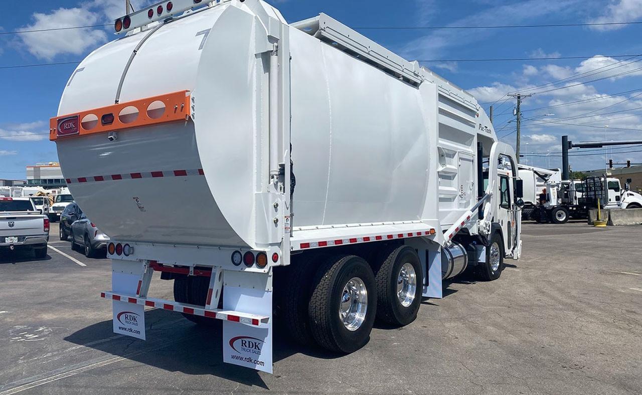 2024 Battle Motors LET2 40 - 43 yard Pac Tech Front Loader Garbage Truck Tampa FL