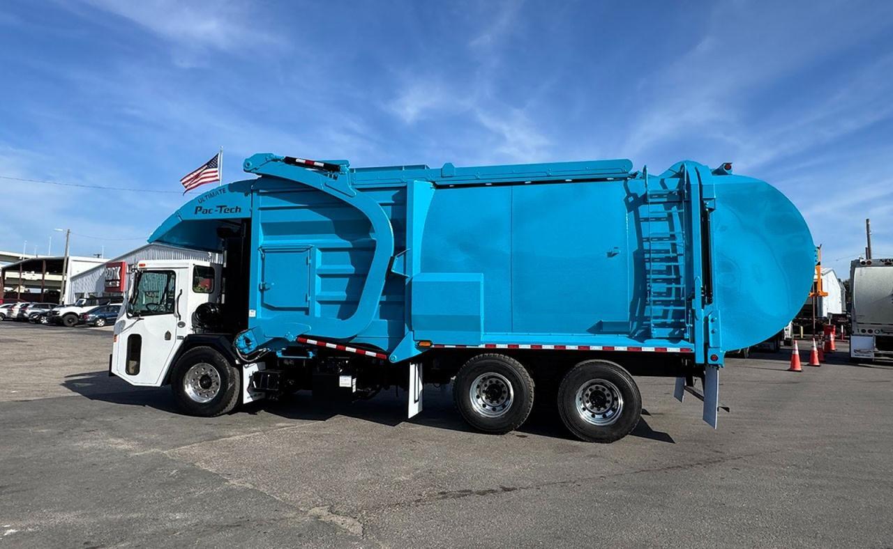2024 Battle Motors LET2 40 Yard Pac Tech Ultimate Front Loader Garbage Truck Tampa FL