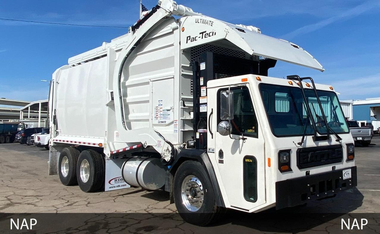 2024 Battle Motors LET2 40 Yard Pac Tech Ultimate Front Loader Garbage Truck