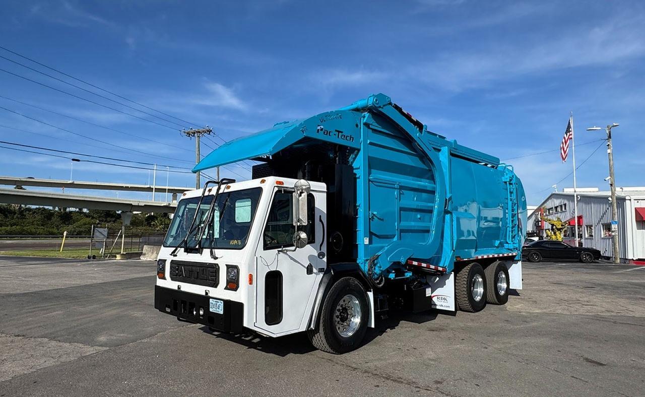 2024 Battle Motors LET2 40 Yard Pac Tech Ultimate Front Loader Garbage Truck