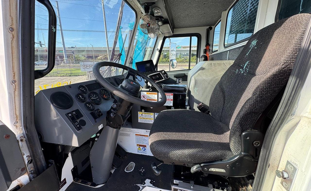 2024 Battle Motors LET2 40 yard Pac-Tech Front Loader Garbage Truck Tampa FL