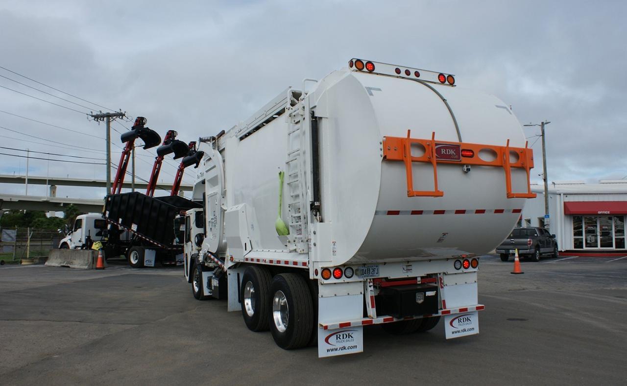 2024 Battle Motors LET2 43 yard Pac-Tech Front Loader Garbage Truck Tampa FL