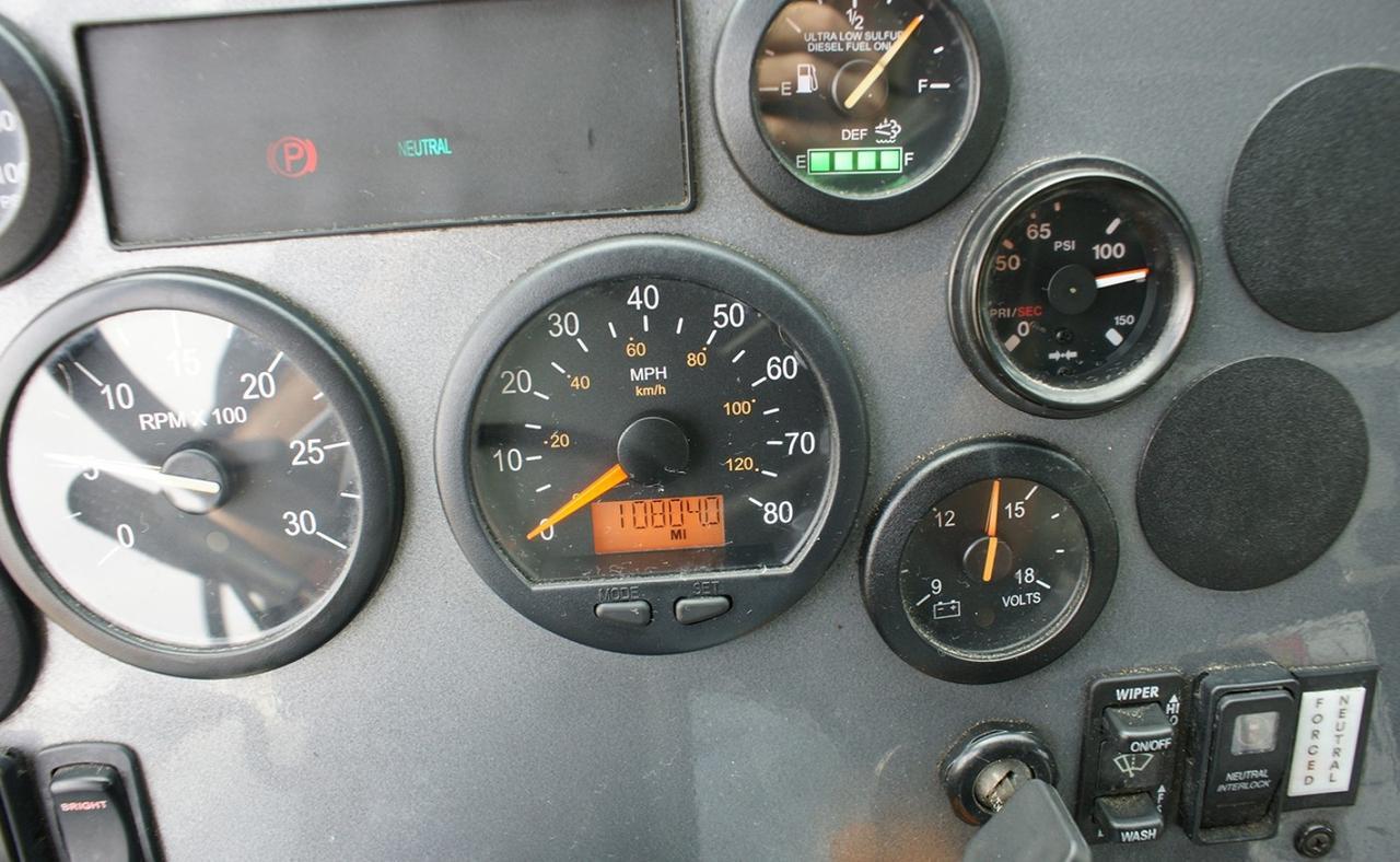 2024 Battle Motors LET2 43 yard Pac-Tech Front Loader Garbage Truck