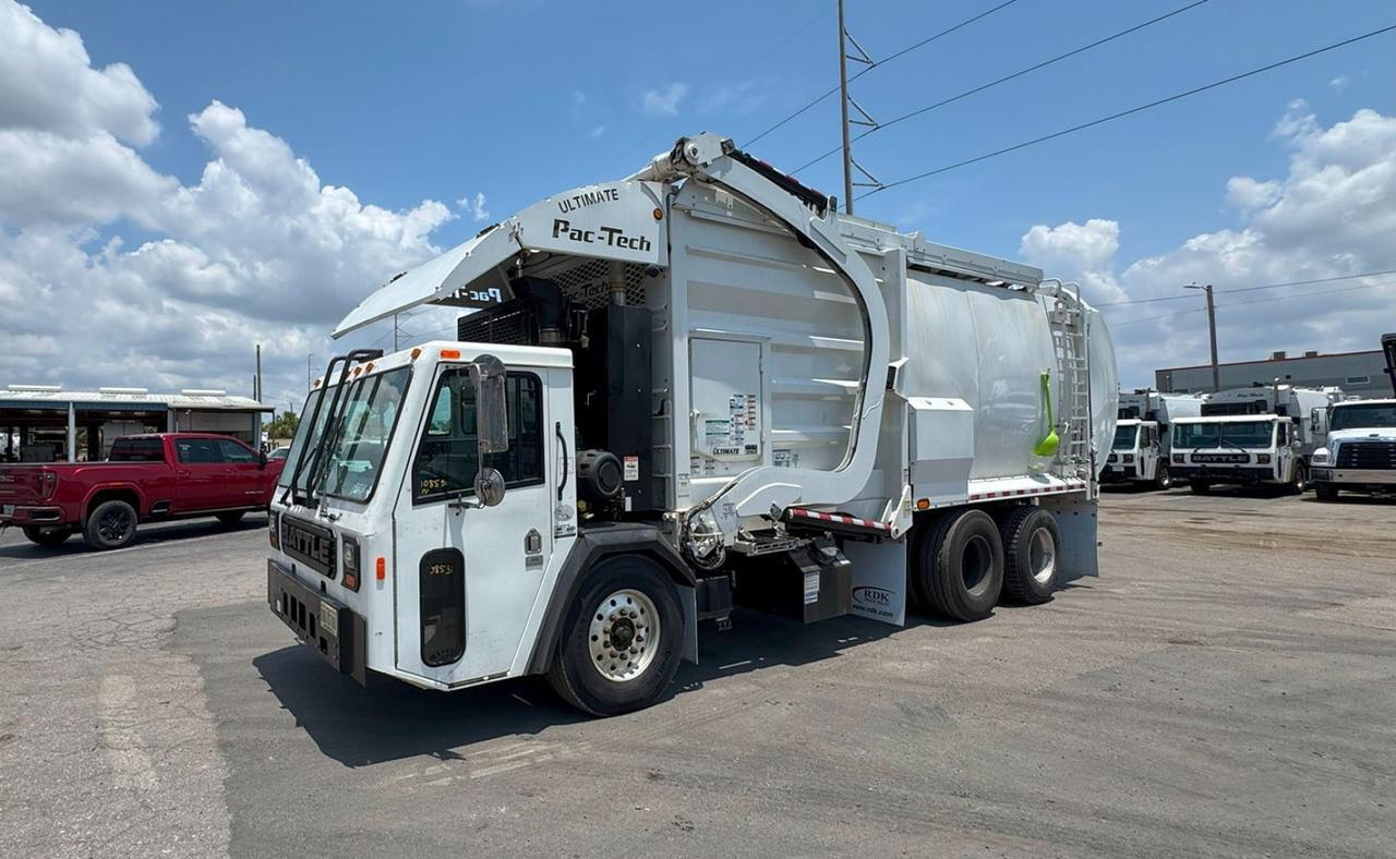 2024 Battle Motors LET2 43 yd Pac Tech Front Loader Garbage Truck Tampa FL