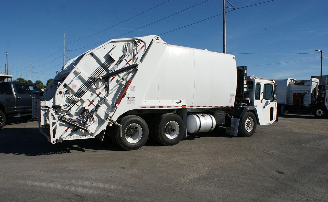 2024 Battle Motors LET2-46 25 yd Pac-Tech Rear Loader Garbage Truck Tampa FL