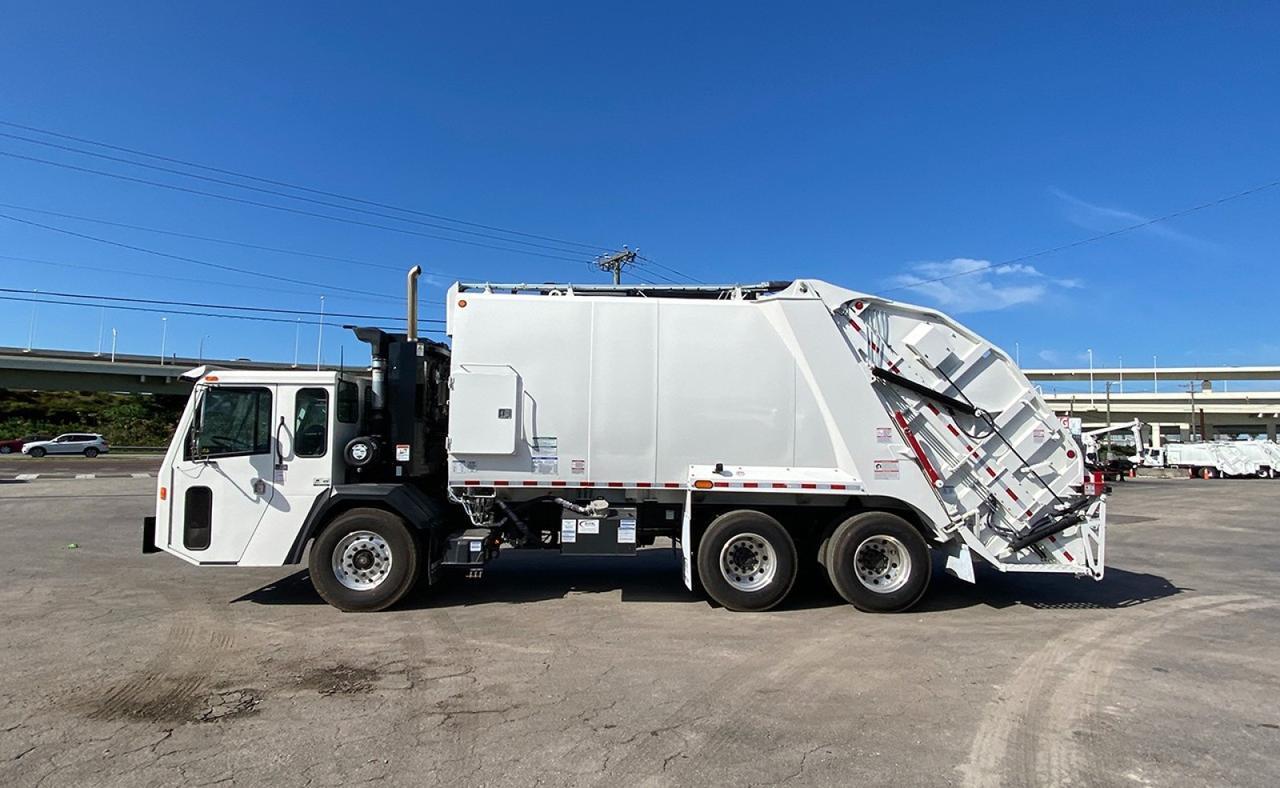 2024 Battle Motors LET2-46 25 yd Pac-Tech Rear Loader Garbage Truck Tampa FL