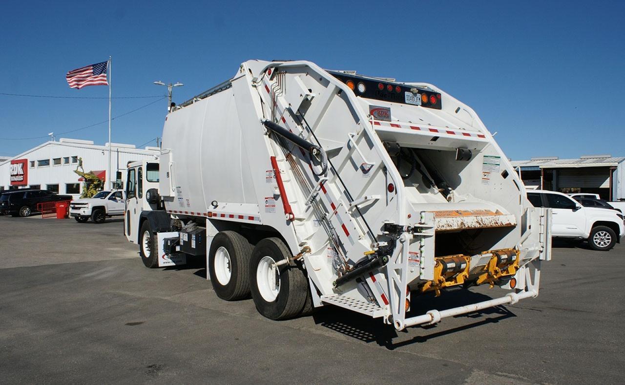 2024 Battle Motors LET2-46 25 yd Pac-Tech Rear Loader Garbage Truck Tampa FL