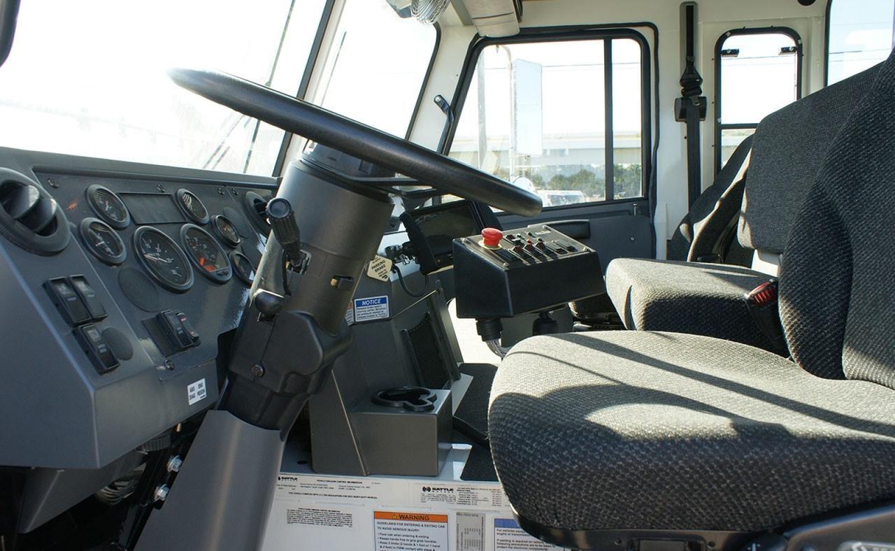 2024 Battle Motors LET2-46 25 yd Pac-Tech Rear Loader Garbage Truck Tampa FL