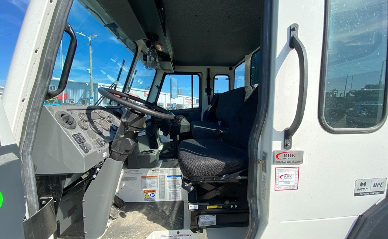 2024 Battle Motors LET2-46 25 yd Pac-Tech Rear Loader Garbage Truck Tampa FL
