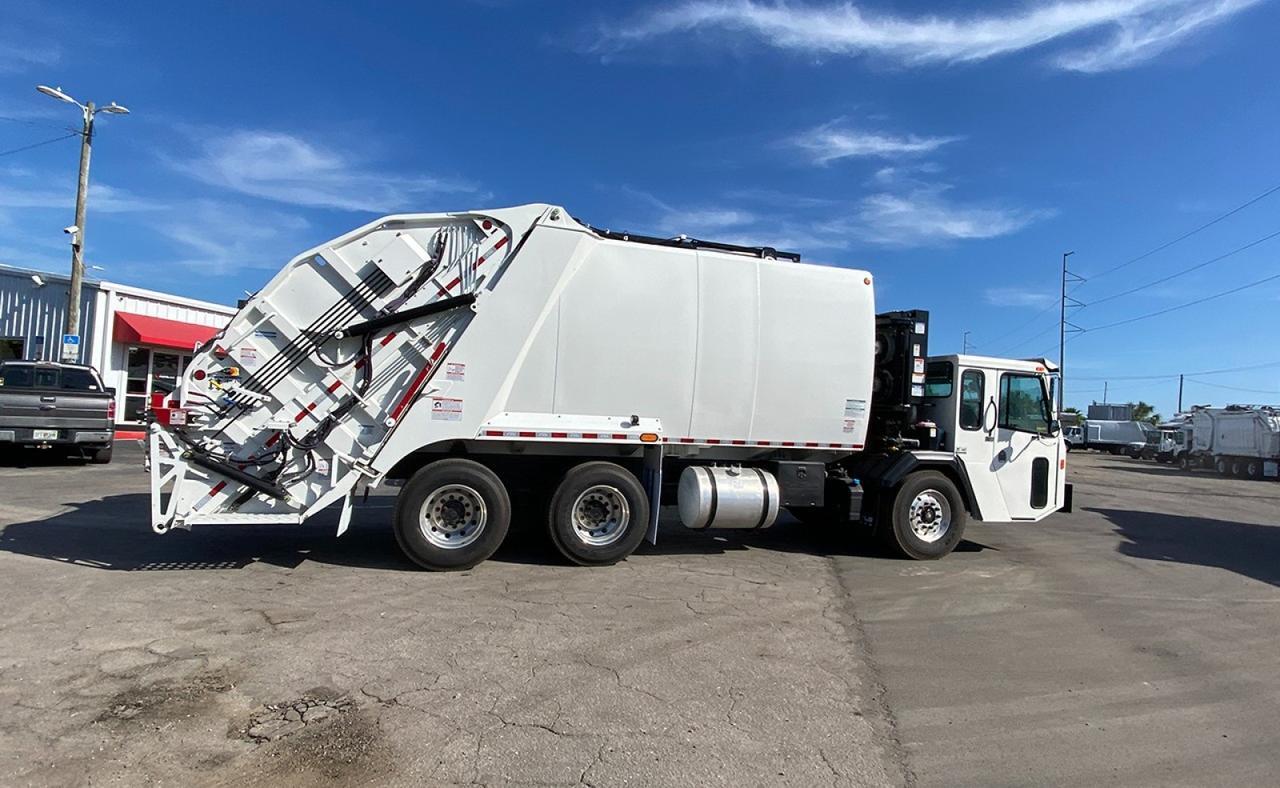 2024 Battle Motors LET2-46 25 yd Pac-Tech Rear Loader Garbage Truck Tampa FL
