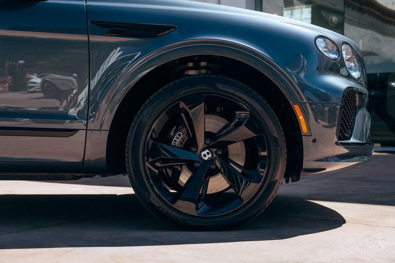 2024 Bentley Bentayga EWB Lawrence KS