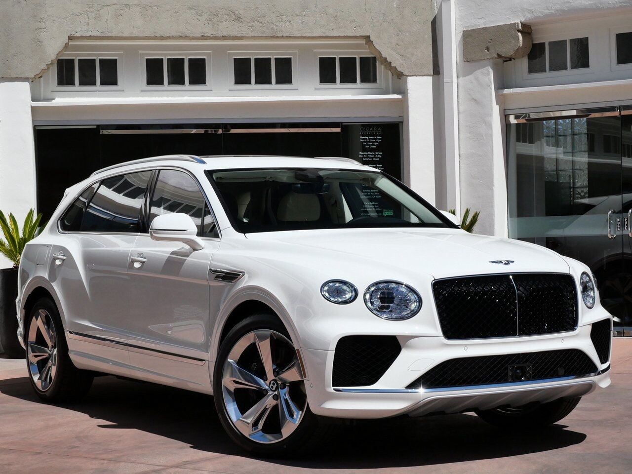 2024 Bentley Bentayga EWB