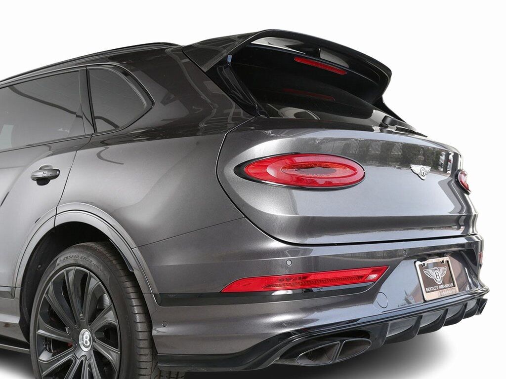 2024 Bentley Bentayga EWB Mulliner V8 photo 11