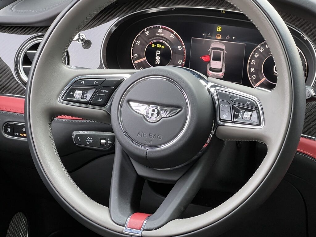 2024 Bentley Bentayga EWB Mulliner V8 photo 26