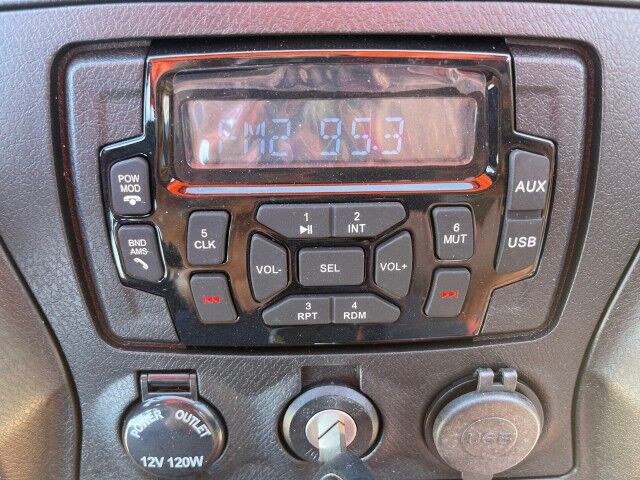 2024 Bintelli BEYOND 6PR STREET LEGAL GOLF CART Springfield IL