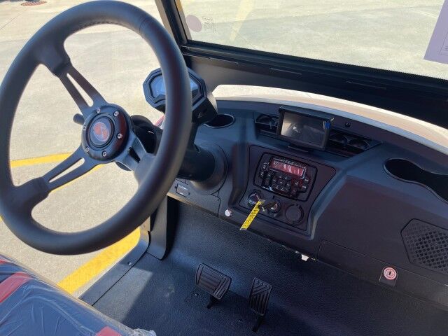 2024 Bintelli BEYOND 6PR STREET LEGAL GOLF CART Springfield IL