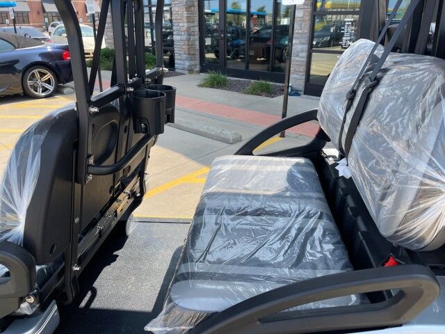 2024 Bintelli BEYOND 6PR STREET LEGAL LIFTED GOLF CART Springfield IL