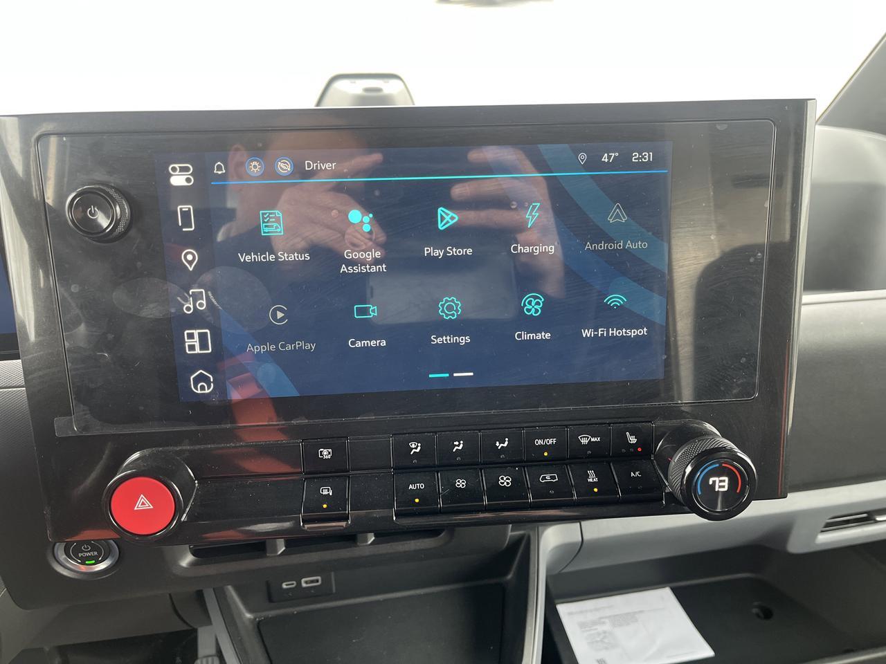 2024 BrightDrop Zevo 600 Max Range eAWD HeatPkg w/HeatedSeats HeatedSteeringWheel Saukville WI