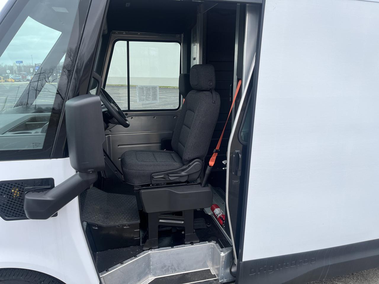 2024 BrightDrop Zevo 600 Max Range eAWD HeatPkg w/HeatedSeats HeatedSteeringWheel Saukville WI