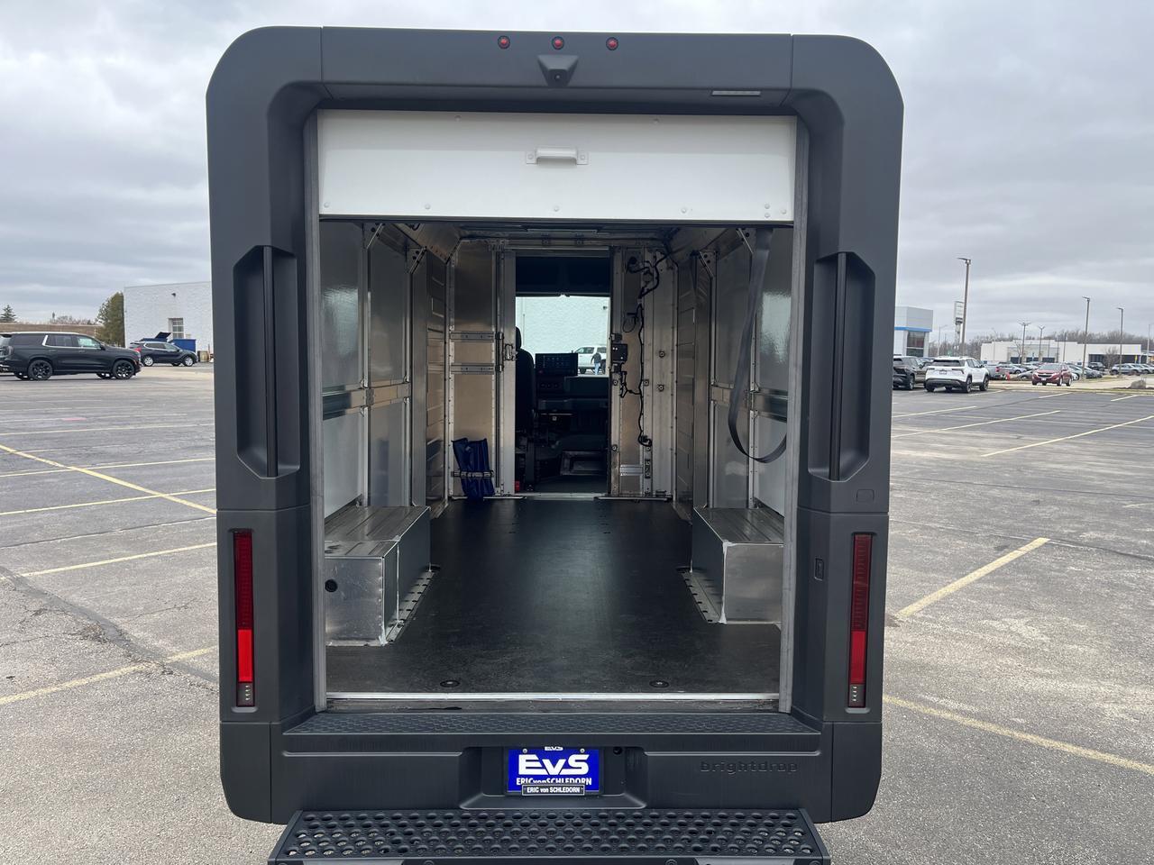 2024 BrightDrop Zevo 600 Max Range eAWD HeatPkg w/HeatedSeats HeatedSteeringWheel Saukville WI