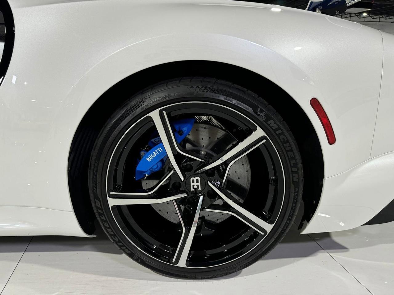 2024 Bugatti CHIRON SUPER SPORT 1 of 1 L Elephant Blanc Fort Lauderdale FL