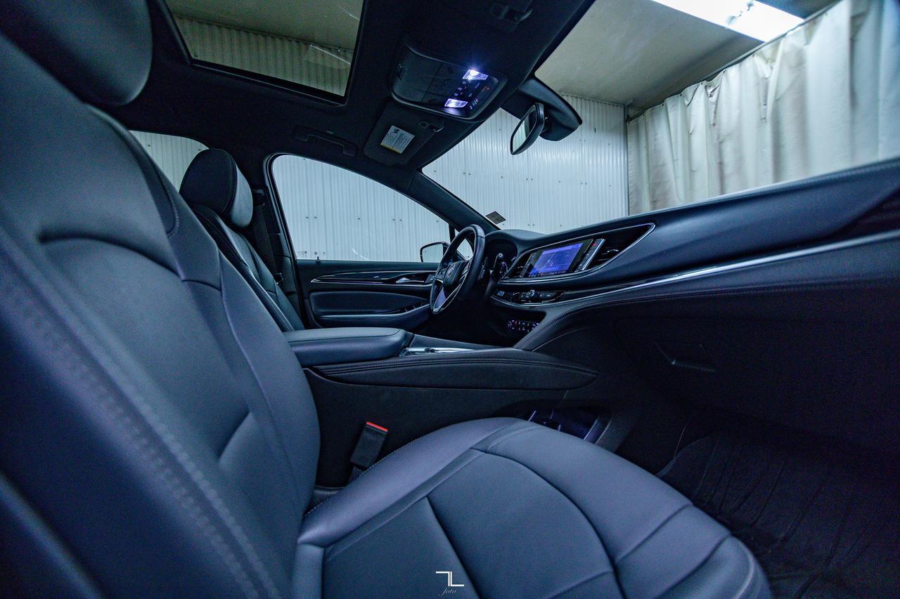 2024 Buick Enclave AWD Essence Leather Roof Nav BCam Red Deer AB