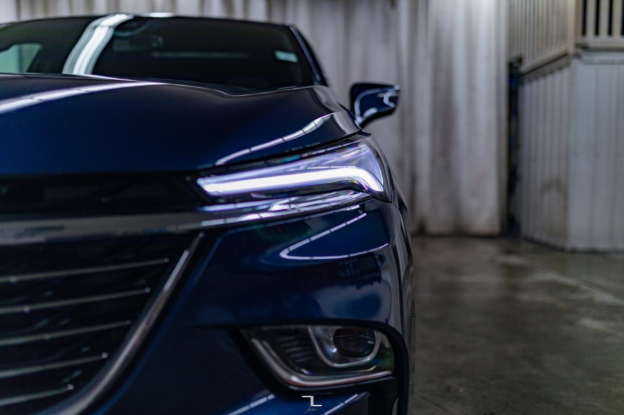 2024 Buick Enclave AWD Essence Leather Roof Nav BCam Red Deer AB