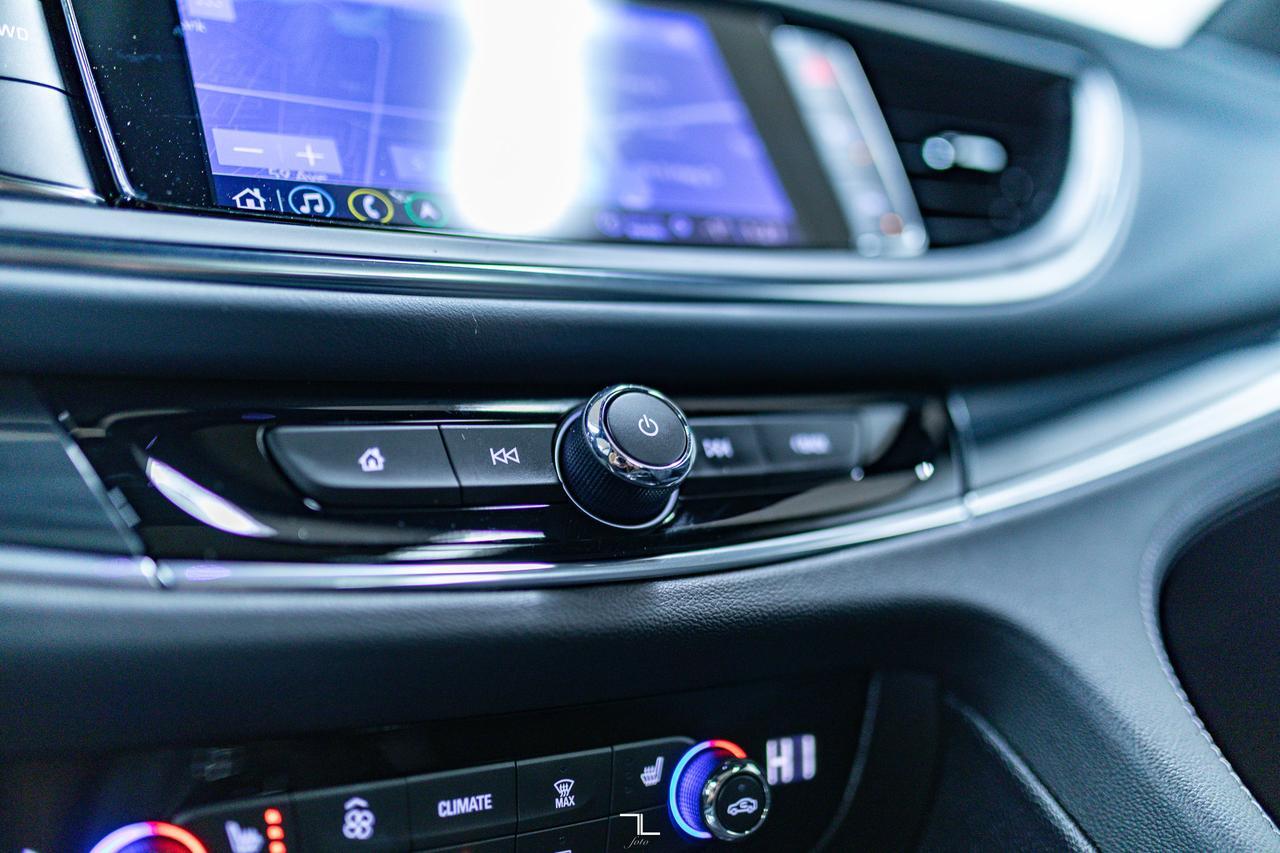 2024 Buick Enclave AWD Essence Leather Roof Nav BCam Red Deer AB