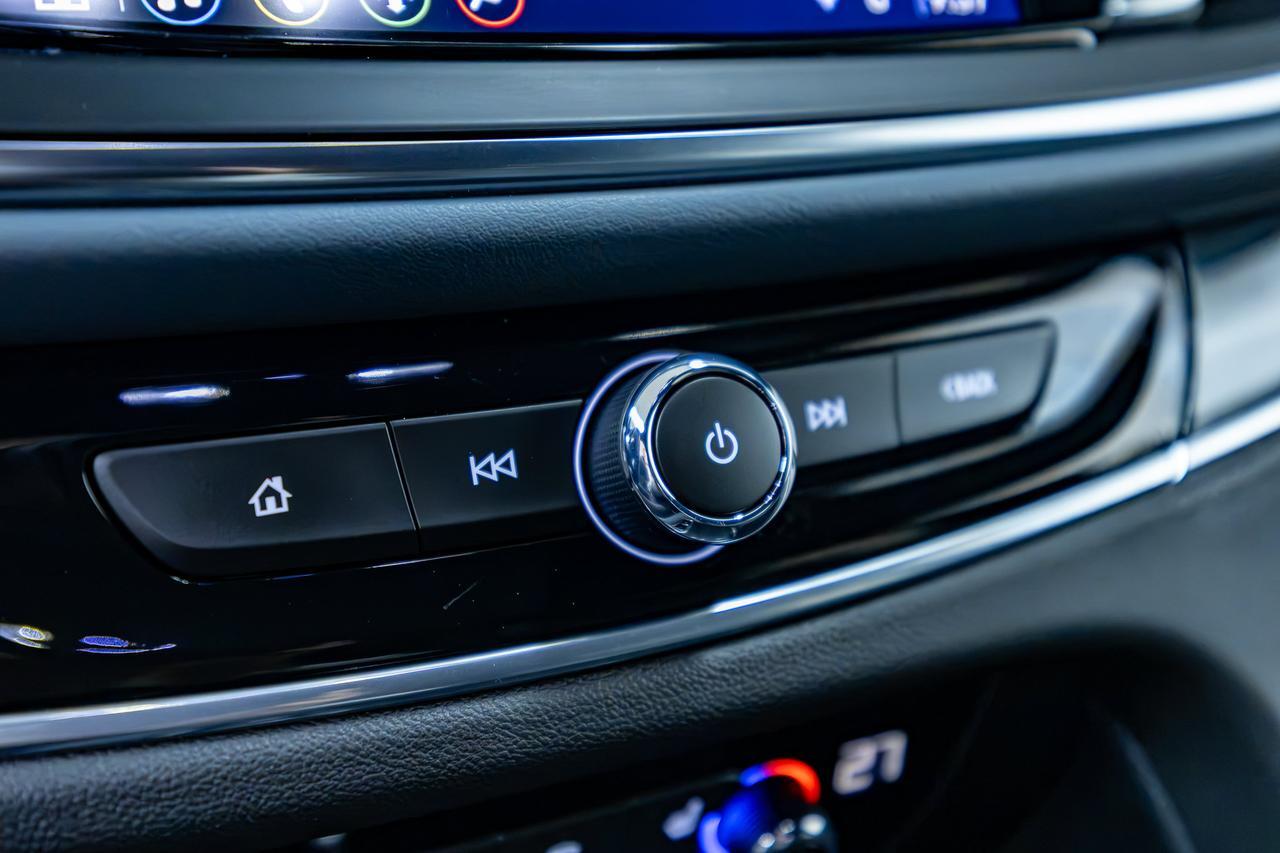 2024 Buick Enclave AWD Essence ST Leather BCam Red Deer AB
